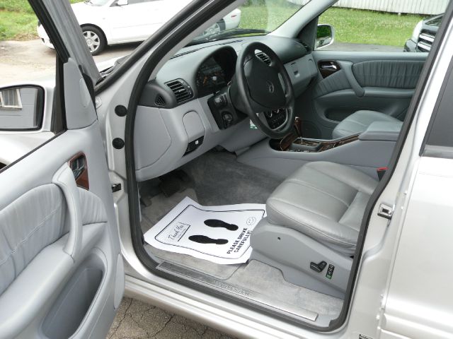 Mercedes-Benz M-Class 2004 photo 45