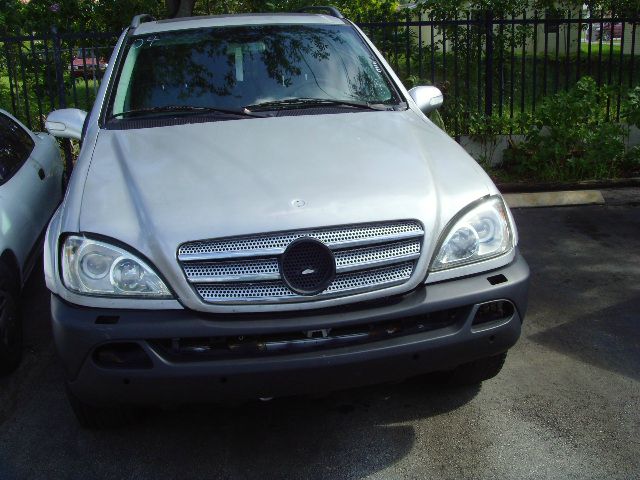 Mercedes-Benz M-Class 2004 photo 3