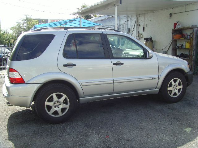 Mercedes-Benz M-Class 2004 photo 6