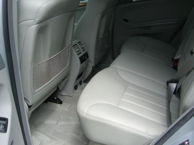 Mercedes-Benz M-Class 2006 photo 4