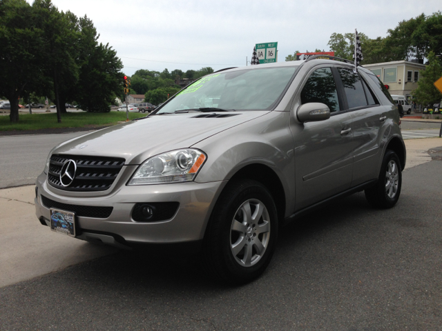 Mercedes-Benz M-Class SES 5dr SUV