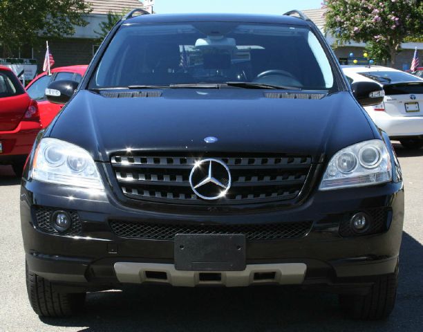 Mercedes-Benz M-Class 2006 photo 3