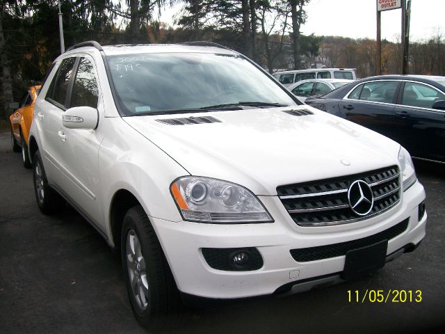 Mercedes-Benz M-Class 2007 photo 2