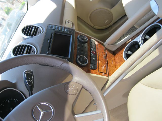 Mercedes-Benz M-Class 2008 photo 10