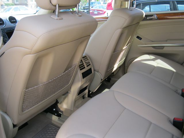 Mercedes-Benz M-Class 2008 photo 18