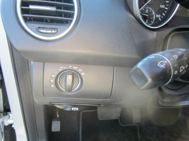 Mercedes-Benz M-Class 2008 photo 3