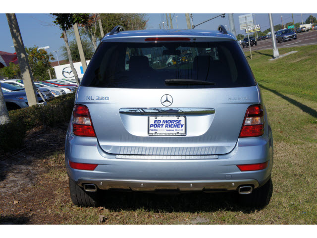 Mercedes-Benz M-Class 2009 photo 3