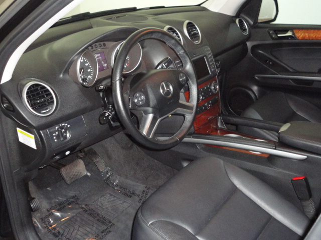 Mercedes-Benz M-Class 2009 photo 4