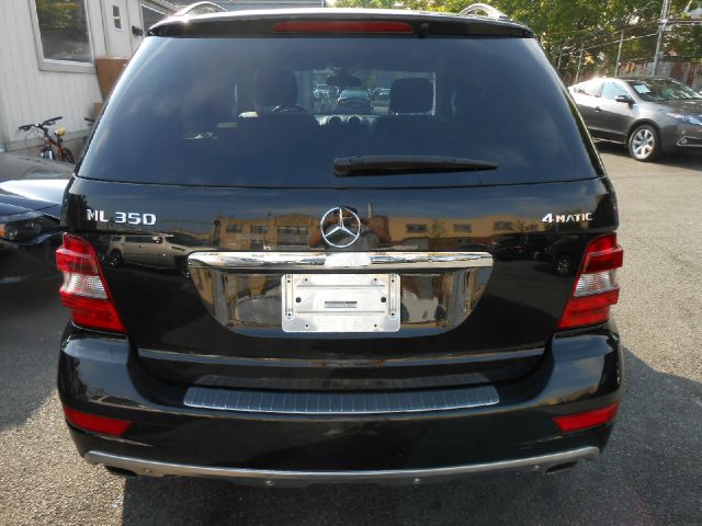 Mercedes-Benz M-Class 2009 photo 11