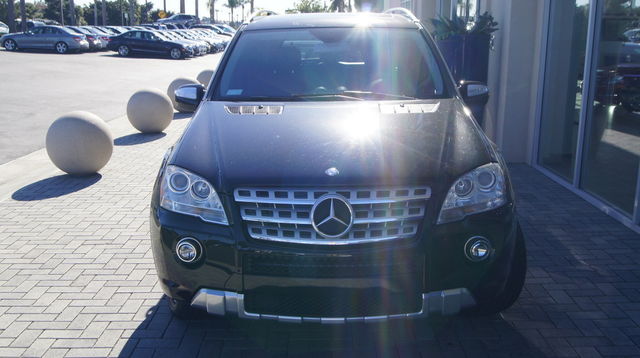 Mercedes-Benz M-Class 2009 photo 1