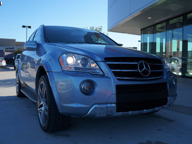 Mercedes-Benz M-Class 2009 photo 2