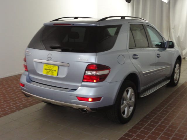 Mercedes-Benz M-Class 2009 photo 4