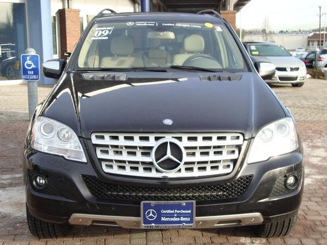 Mercedes-Benz M-Class 2009 photo 1