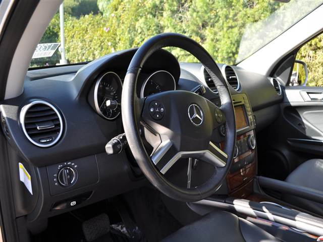 Mercedes-Benz M-Class 2009 photo 5