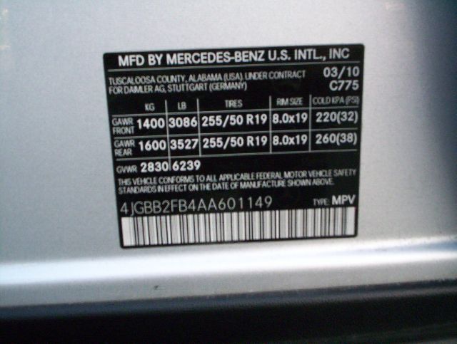 Mercedes-Benz M-Class 2010 photo 31