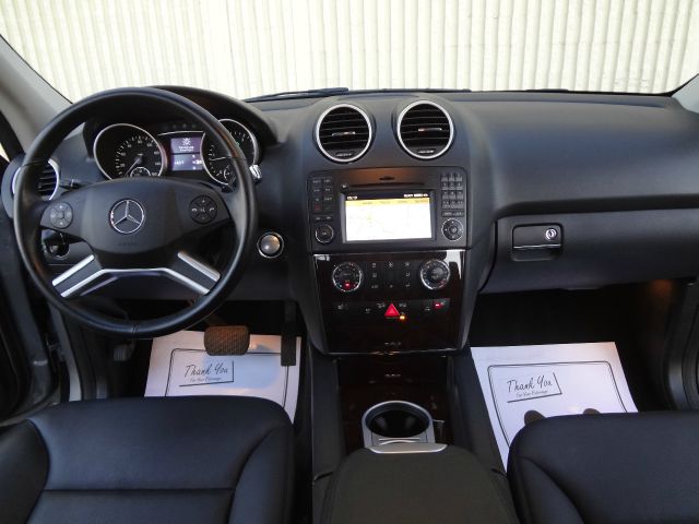 Mercedes-Benz M-Class 2010 photo 36