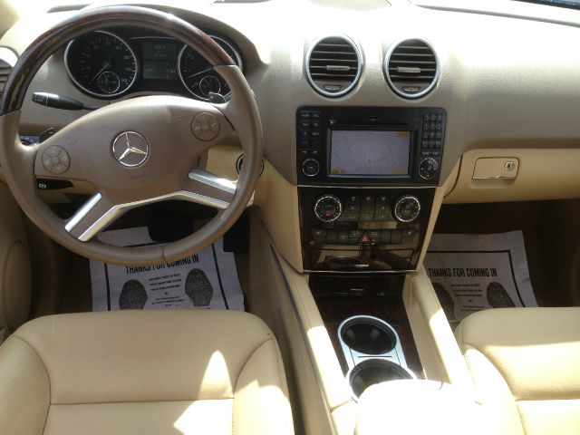 Mercedes-Benz M-Class 2010 photo 4