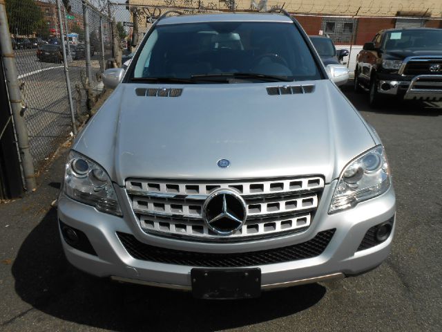 Mercedes-Benz M-Class 2010 photo 19