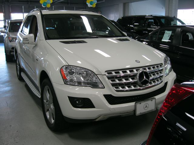 Mercedes-Benz M-Class 2011 photo 5