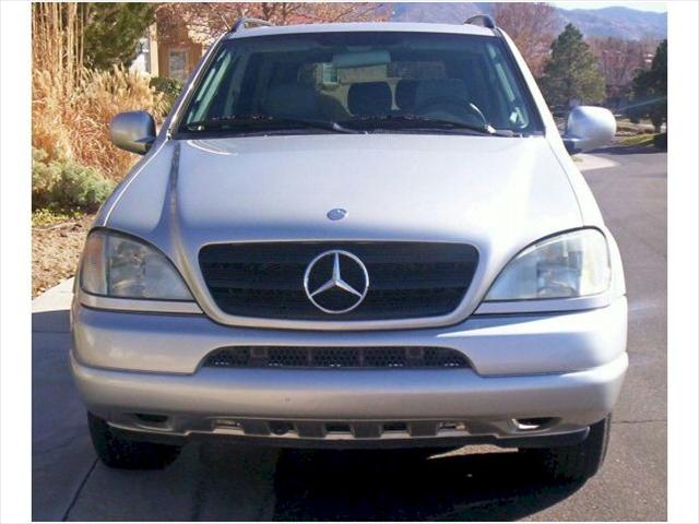 Mercedes-Benz M Class 2000 photo 2