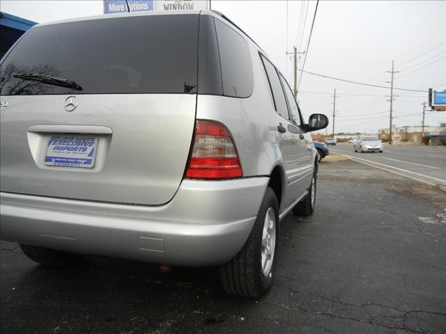 Mercedes-Benz M Class 2001 photo 5