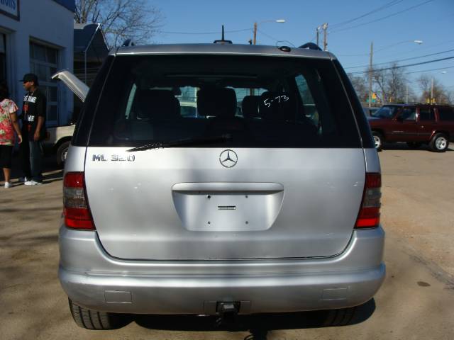 Mercedes-Benz M Class 2001 photo 4