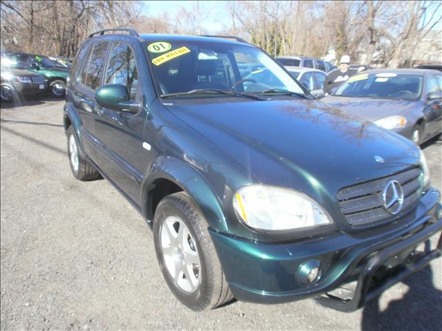 Mercedes-Benz M Class 2001 photo 2