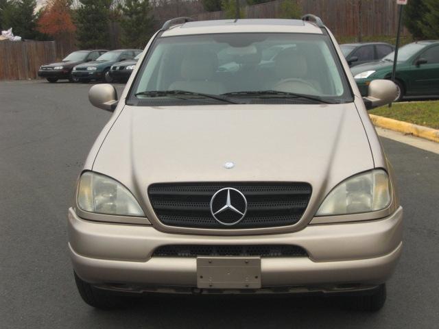 Mercedes-Benz M Class 2001 photo 1