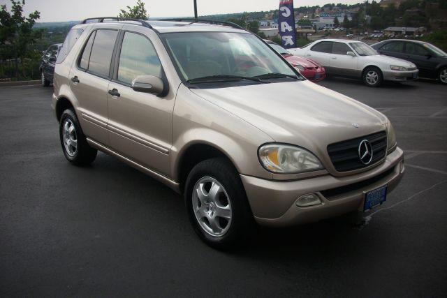 Mercedes-Benz M Class 2002 photo 2