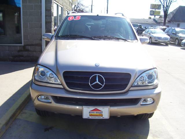 Mercedes-Benz M Class 2003 photo 2