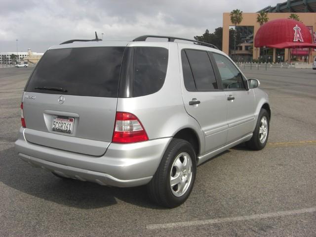 Mercedes-Benz M Class 2003 photo 2