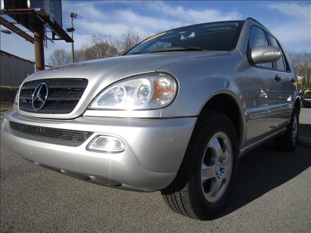 Mercedes-Benz M Class 2004 photo 1