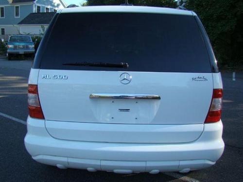 Mercedes-Benz M Class 2004 photo 2