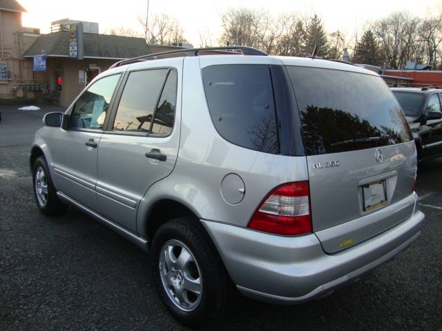 Mercedes-Benz M Class 2004 photo 3