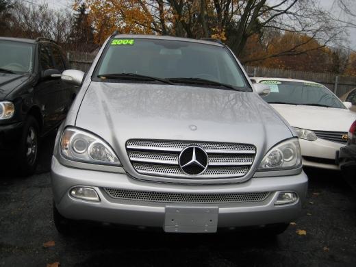 Mercedes-Benz M Class 2004 photo 1