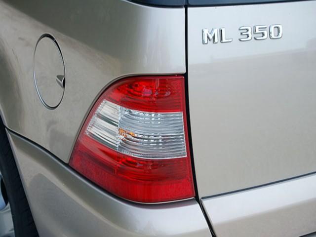 Mercedes-Benz M Class 2005 photo 2