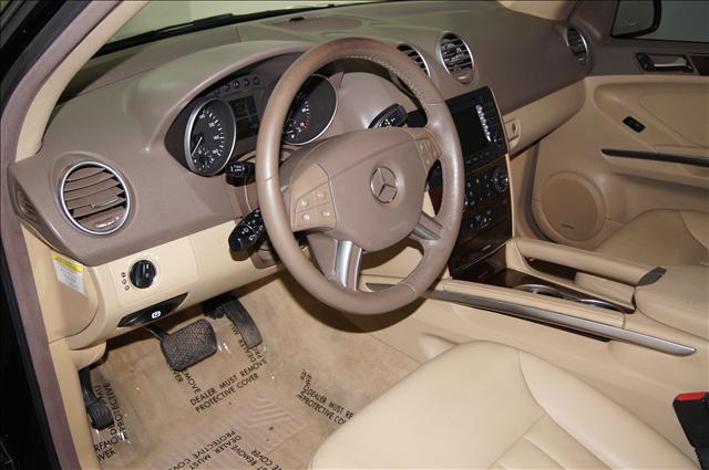 Mercedes-Benz M Class 2006 photo 1