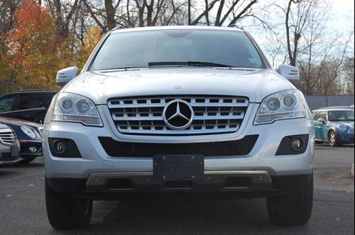 Mercedes-Benz M Class 2011 photo 1