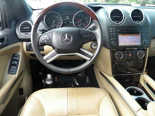 Mercedes-Benz M Class 2011 photo 2