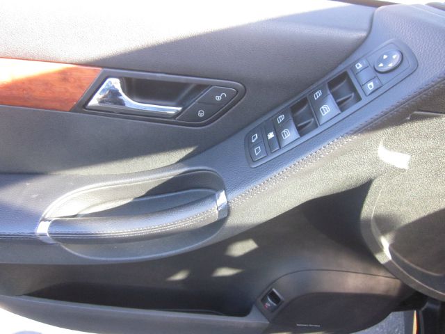 Mercedes-Benz R-Class 2006 photo 12