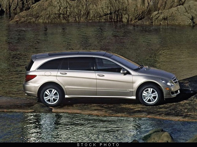 Mercedes-Benz R-Class 2006 photo 2