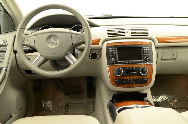 Mercedes-Benz R-Class Marlin SUV