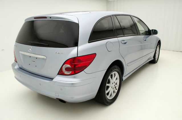 Mercedes-Benz R-Class 2006 photo 2