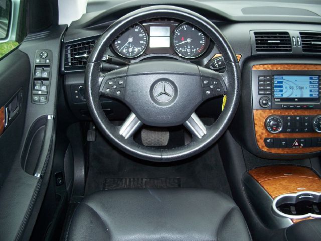 Mercedes-Benz R-Class 2007 photo 12