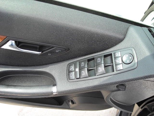 Mercedes-Benz R-Class 2008 photo 27