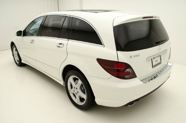 Mercedes-Benz R-Class 2009 photo 2