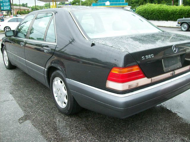 Mercedes-Benz S-Class 1995 photo 11