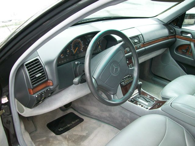 Mercedes-Benz S-Class 1995 photo 18