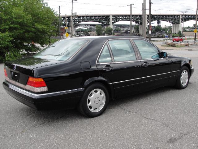 Mercedes-Benz S-Class 1995 photo 2