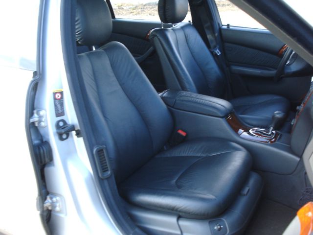 Mercedes-Benz S-Class 2001 photo 16